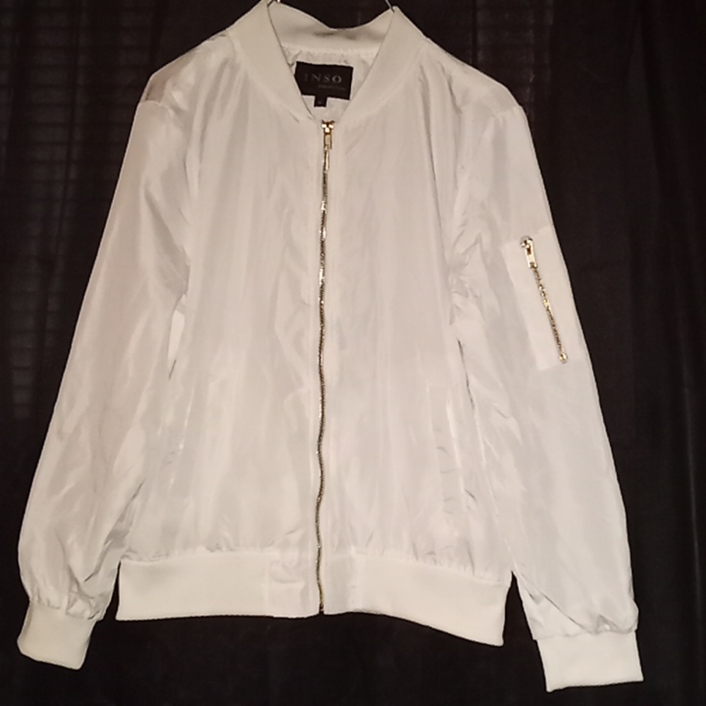 White thin INSO Collection jacket size XL